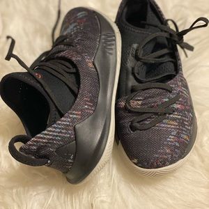 6 pairs of girls shoes + 1 pair of heelys